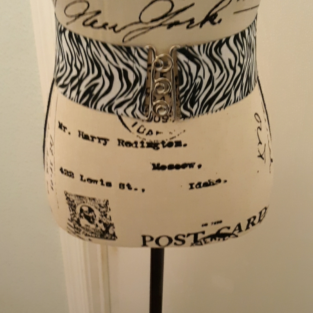 EUC zebra print wide stretch belt Medium - Picture 3 of 5